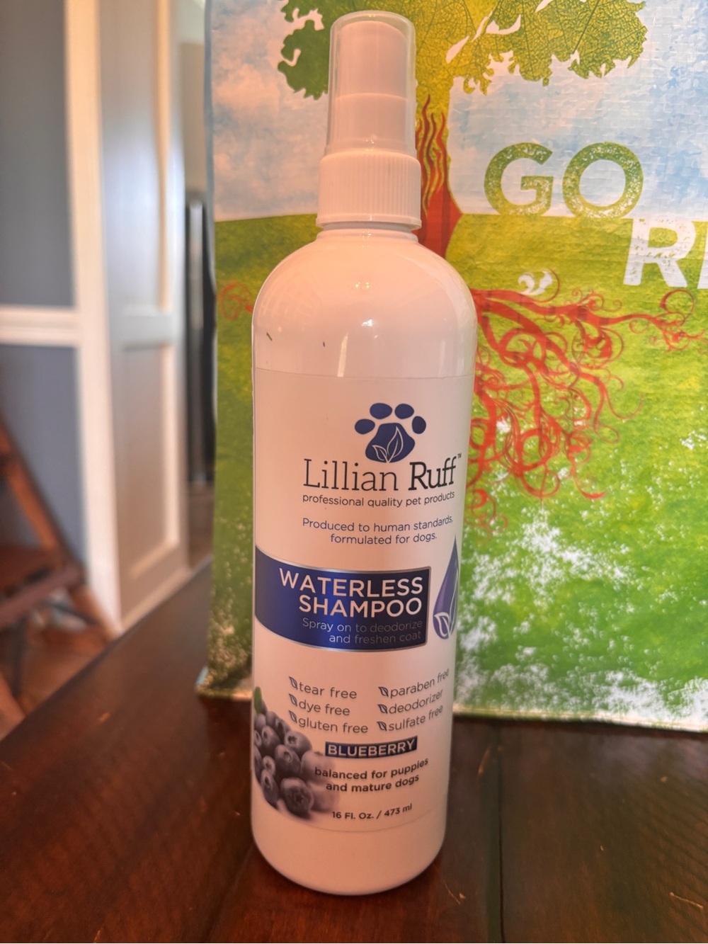 Blueberry Waterless Dog Shampoo Spray - Blue
